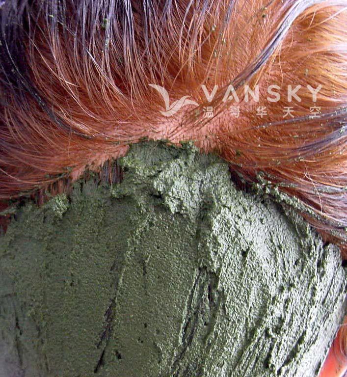 260505160203_Indigo paste on hennaed hair.jpg